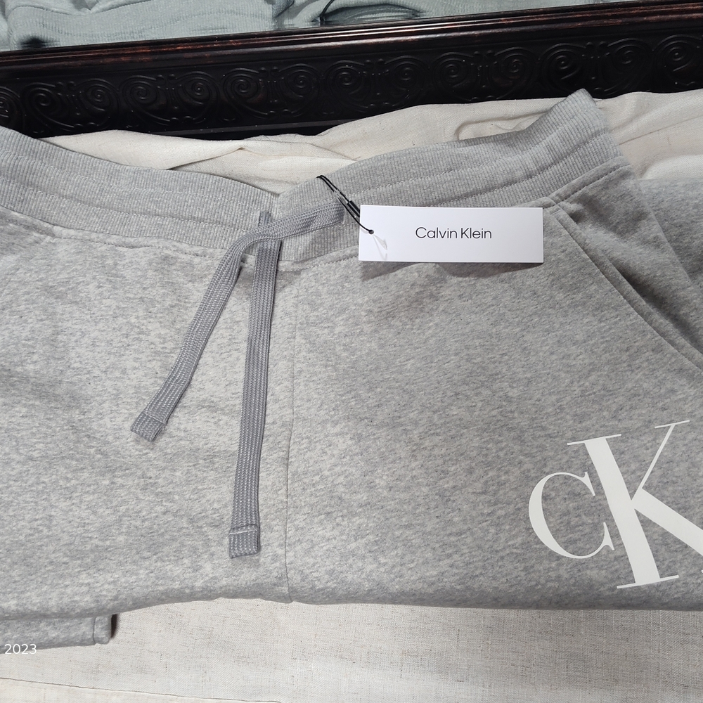 Calvin Klein Mens Gray Joggers